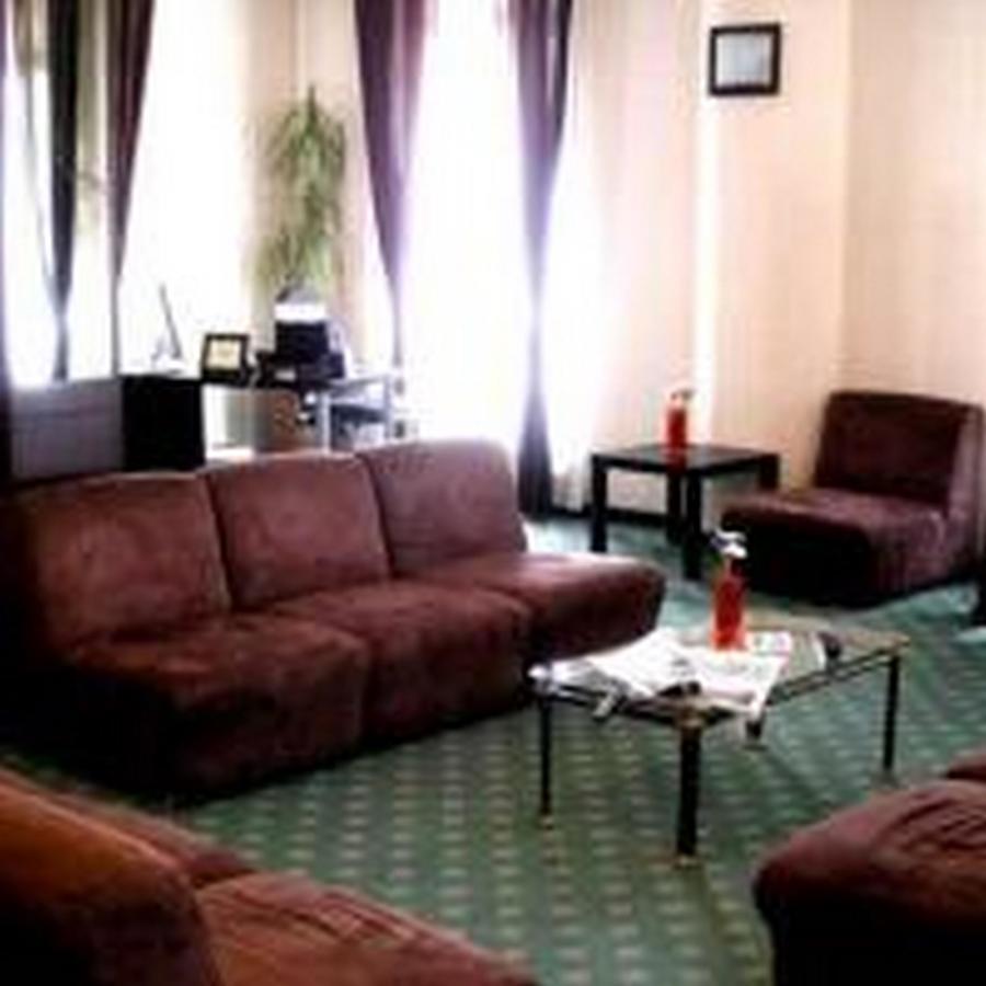 Hotel De La Ville Central Латина Екстериор снимка
