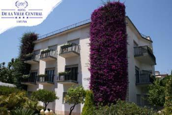 Hotel De La Ville Central Латина Екстериор снимка